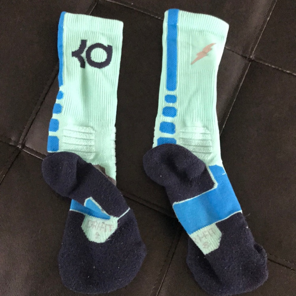 KD dri-fit size small, Nike